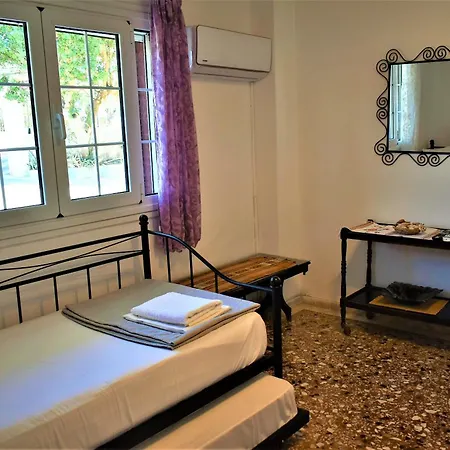 Ioanna Seaside Apartment *